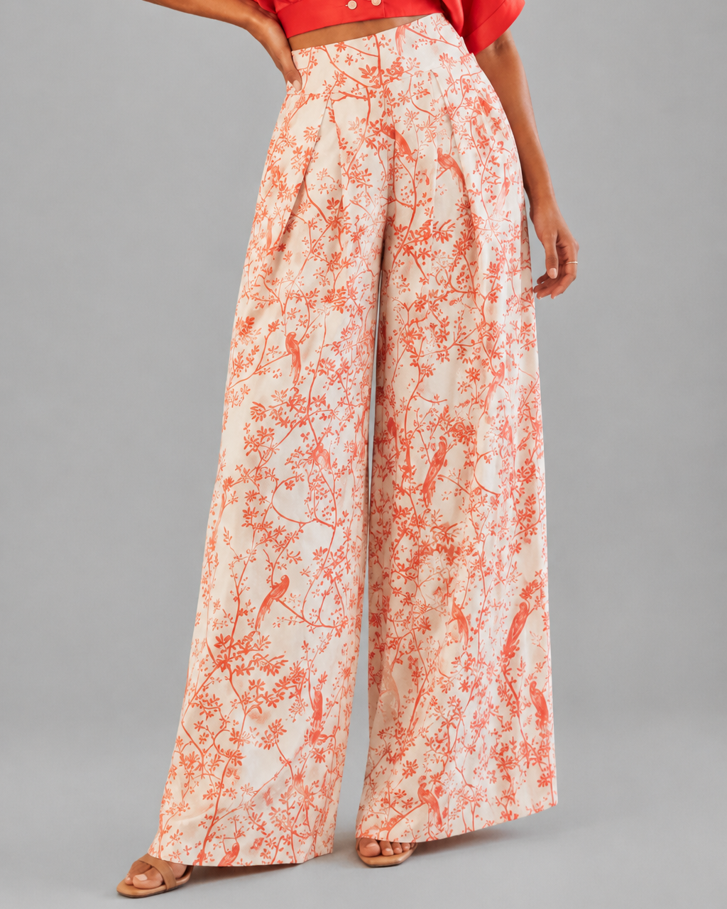 <a href="/collections/women-pants" title="Women Pants"><span style="text-decoration:underline">Pants</span></a>